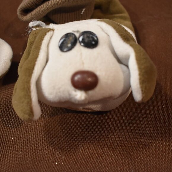 VINTAGE BROWN & WHITE POUND PUPPY CHILD'S SMALL ANKLE HIGH SLIPPERS - Picture 6 of 6